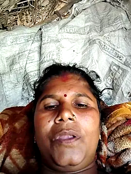 Hot di97 online show from July 5, 5:02 am