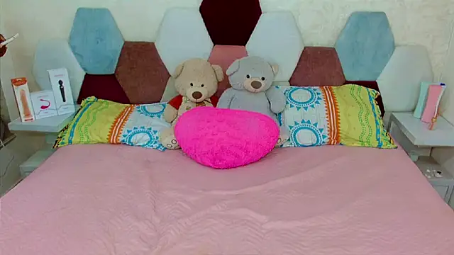 sabriana smith1 online show from April 8, 3:08 am