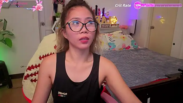 25sweetlilbunny online show from July 3, 9:10 pm
