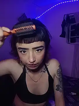 AlexxaAndRileyy online show from June 14, 4:13 am
