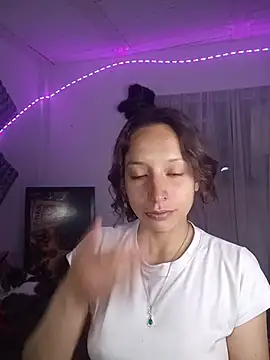 AlexxaAndRileyy online show from June 25, 5:25 pm