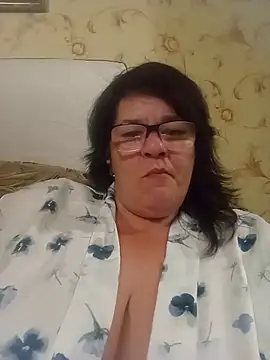 NysiOlsen online show from July 24, 7:55 pm