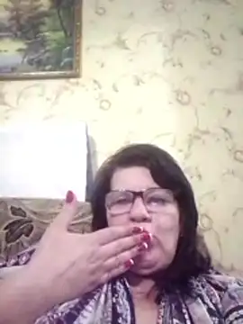 NysiOlsen online show from March 7, 11:01 pm