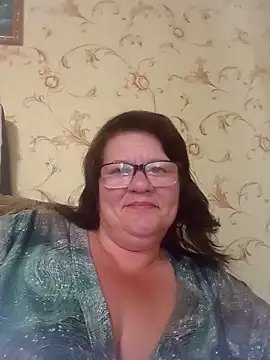 NysiOlsen online show from June 7, 12:45 pm