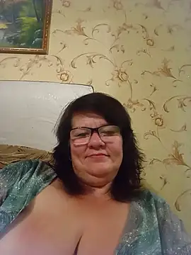 NysiOlsen online show from July 29, 8:53 pm