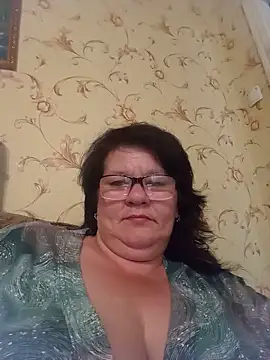 NysiOlsen online show from June 11, 3:42 pm