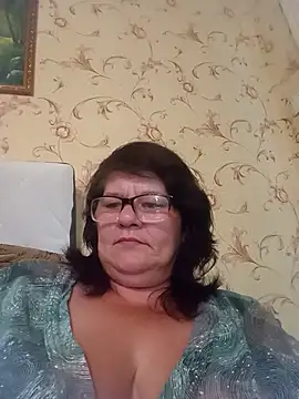 NysiOlsen online show from July 11, 3:56 pm