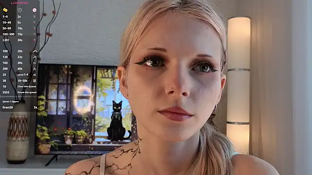 JuanaSumma online show from June 3, 7:31 am