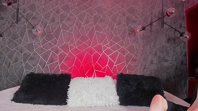 tiarha 18 online show from February 27, 8:47 am