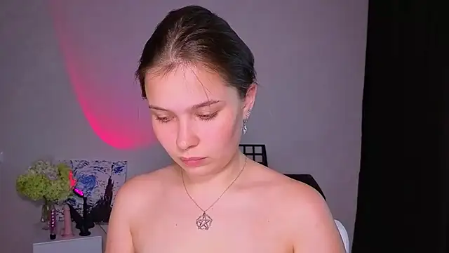 Catherine Karis online show from July 5, 7:14 am