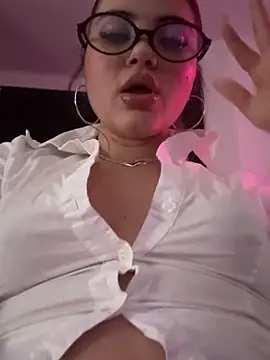 LilaMason online show from February 3, 9:29 pm