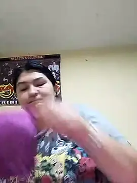 LauraHorny69 online show from March 17, 1:04 pm