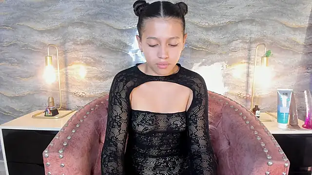 SHINYY STAR  online show from February 2, 8:19 pm