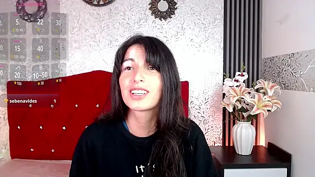 MiaVelasquez01 online show from July 29, 4:51 pm