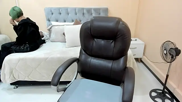 Bela Craxkerr online show from March 5, 12:56 pm