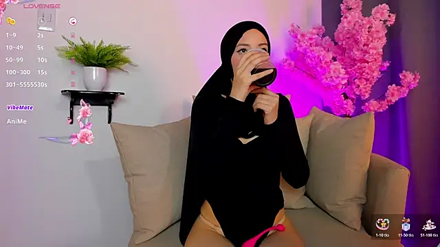 dolunay farah online show from January 17, 1:51 pm