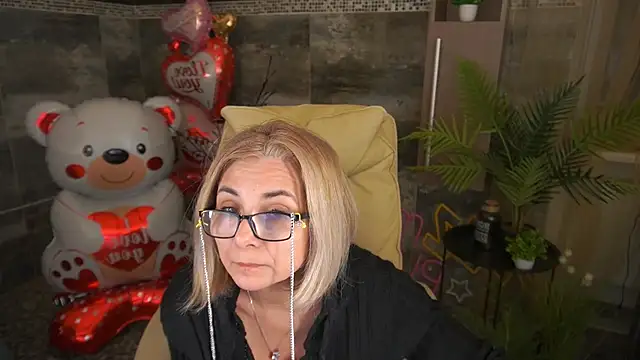 MiaRossy online show from February 17, 11:53 am