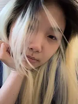 cu003 online show from April 18, 7:58 pm