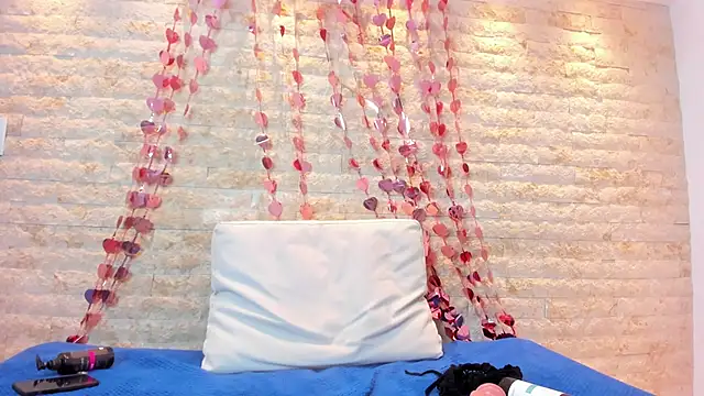 amber ryan online show from February 7, 12:09 pm