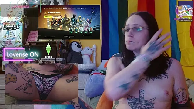 KylaRaven online show from May 24, 3:38 am