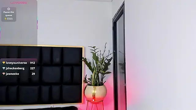 Emma collins01 online show from March 21, 8:19 am