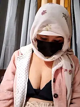 babyneetu10 online show from January 19, 1:29 pm