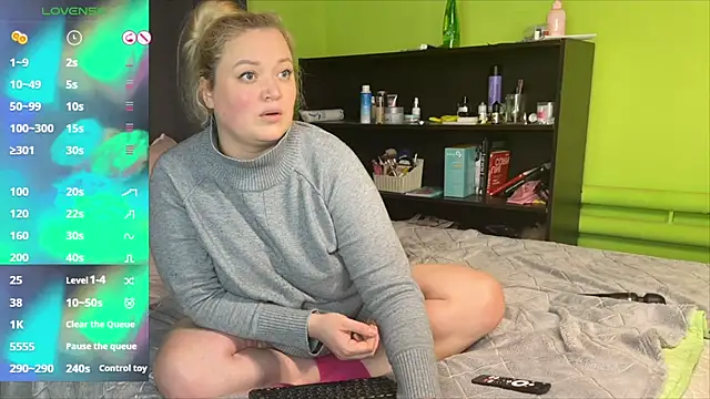 LisaWiliams online show from February 8, 7:06 pm