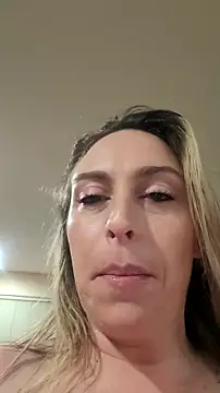 allyjeanne0420 online show from February 7, 9:57 am