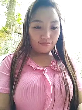 lia-coy online show from April 20, 11:41 pm