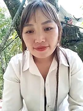 lia-coy online show from April 10, 7:47 am