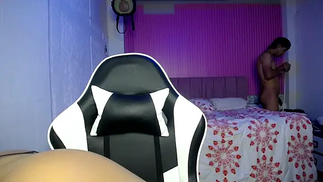 sonic jess07 online show from April 18, 8:06 am