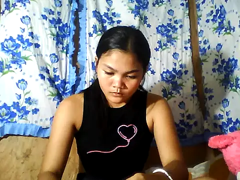 PinaySkinnyJust18 online show from June 29, 10:15 am