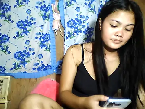 PinaySkinnyJust18 online show from June 11, 1:27 am
