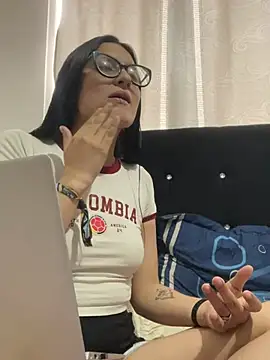 DarkVIPmuse online show from February 19, 8:07 pm