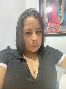 Cielo 13 online show from February 13, 12:01 am