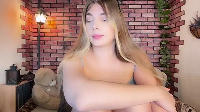 Snapshot of Eva_StarXXXX chatting on September 18, 9:02 pm Eva StarXXXX online show from September 18, 9:02 pm
