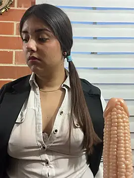 A-uroora online show from April 4, 10:47 am