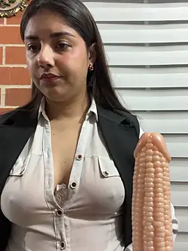 A-uroora online show from April 12, 9:56 am