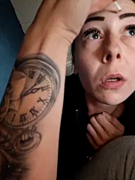 dewimp1 online show from April 11, 3:16 pm