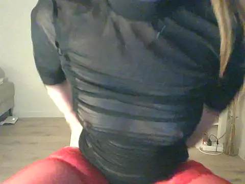 Noira xxx online show from March 26, 7:37 pm