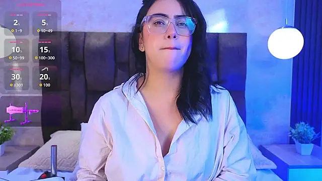 vicky grey online show from March 25, 12:30 pm