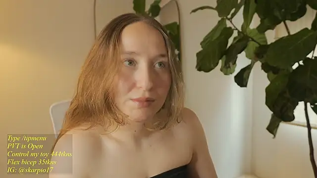 Scarlett NoirMuse online show from June 26, 5:25 pm
