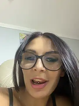 HiddendesireXO01 online show from July 15, 7:18 pm