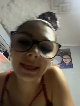 HiddendesireXO01 online show from July 12, 7:14 pm
