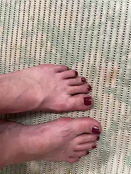 SpicySophie26 online show from January 18, 9:00 pm