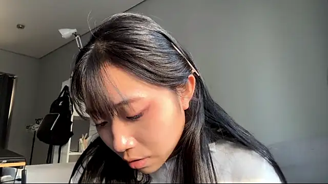 SweetMiaXO online show from May 7, 7:56 am