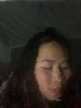 patry33 online show from March 12, 5:54 am