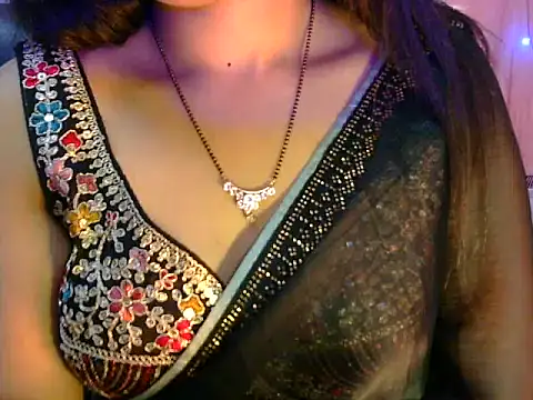 oo yes bhabhi online show from February 18, 11:42 am