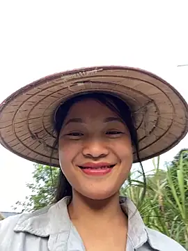 Lyn-be99 online show from March 1, 10:04 am