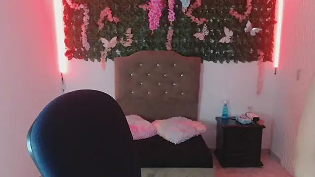 adara cute 69 online show from March 24, 8:03 pm